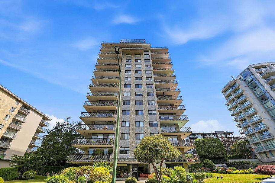 803 140 E Keith Road North Vancouver, BC - 1