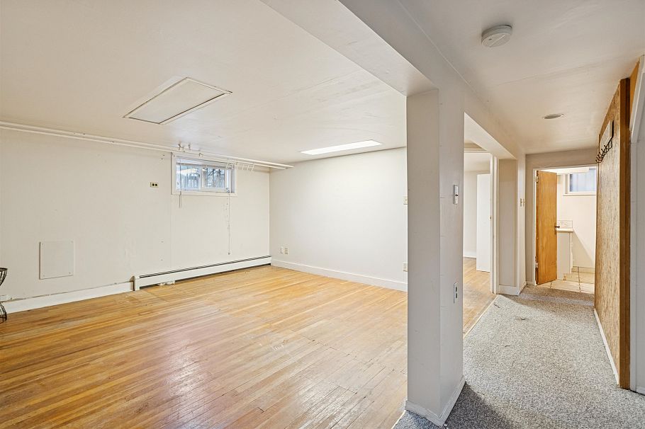1830 W 33rd Avenue Vancouver, BC - 19