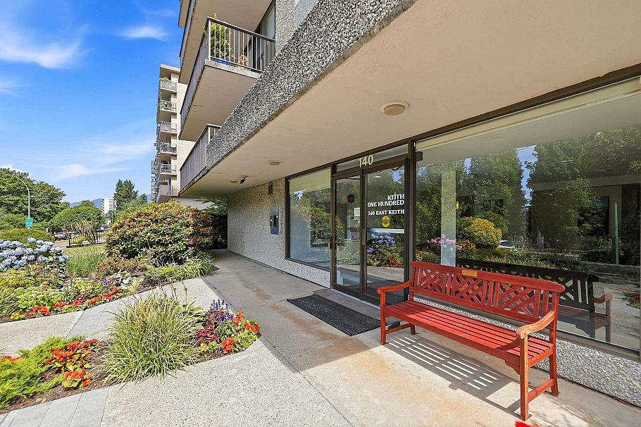 803 140 E Keith Road North Vancouver, BC - 2