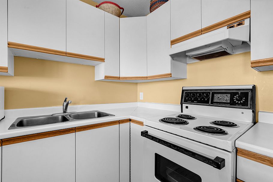 204 833 W 16th Avenue Vancouver, BC - 11