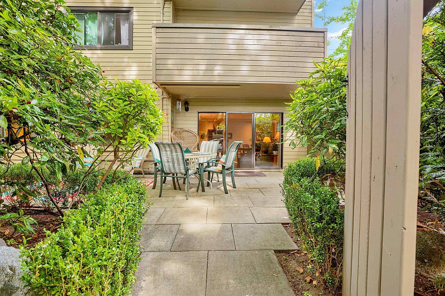 104 1424 Walnut Street Vancouver, BC - 1