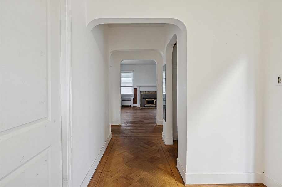 1830 W 33rd Avenue Vancouver, BC - 13