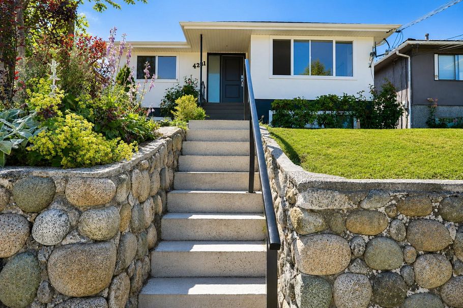 4231 Fleming Street Vancouver, BC - 2