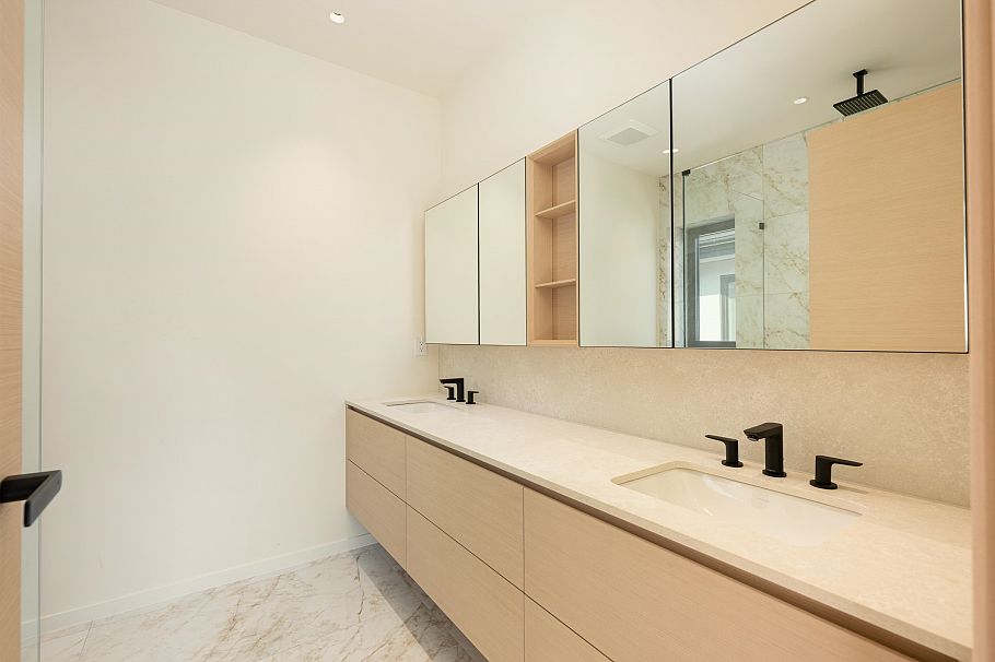 4475 Wallace Street Vancouver, BC - 21