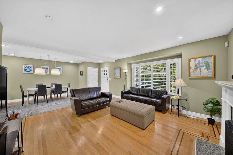 4549 W 12th Avenue Vancouver, BC - 24