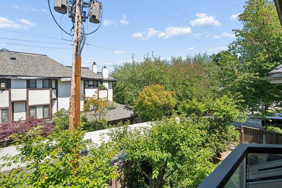 2419 W 1st Avenue Vancouver, BC - 26