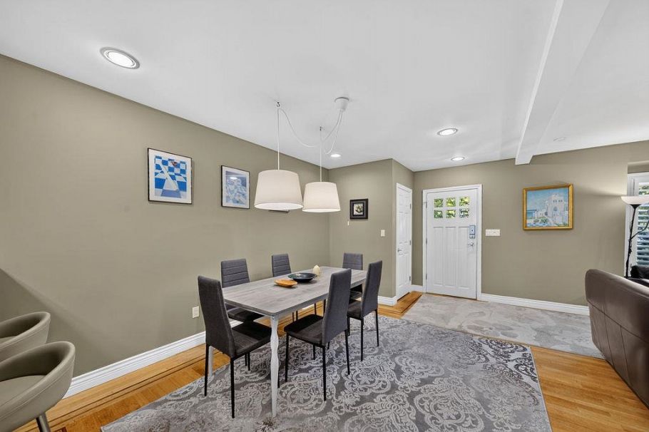 4549 W 12th Avenue Vancouver, BC - 18