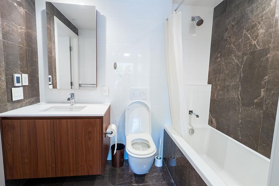 105 375 W 59th Avenue Vancouver, BC - 18
