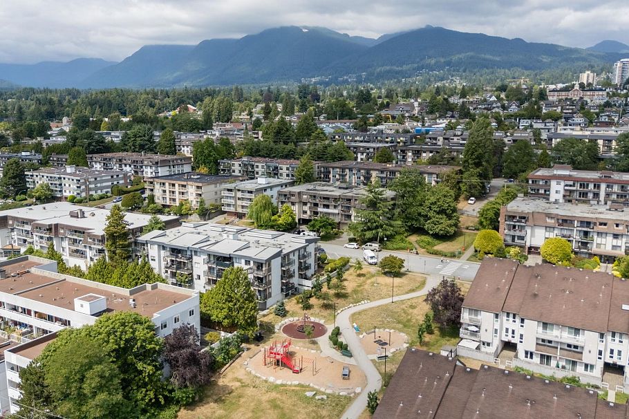304 252 W 2nd Street North Vancouver, BC - 27