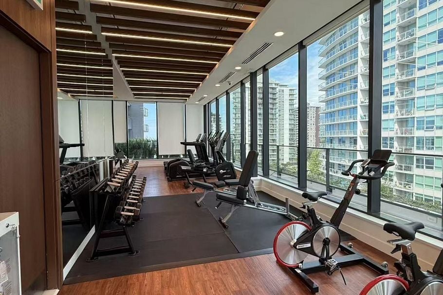 907 135 13th Street E North Vancouver, BC - 23