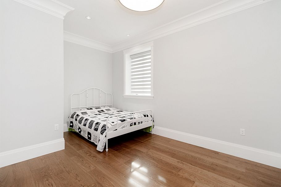 1196 W 48th Avenue Vancouver, BC - 31