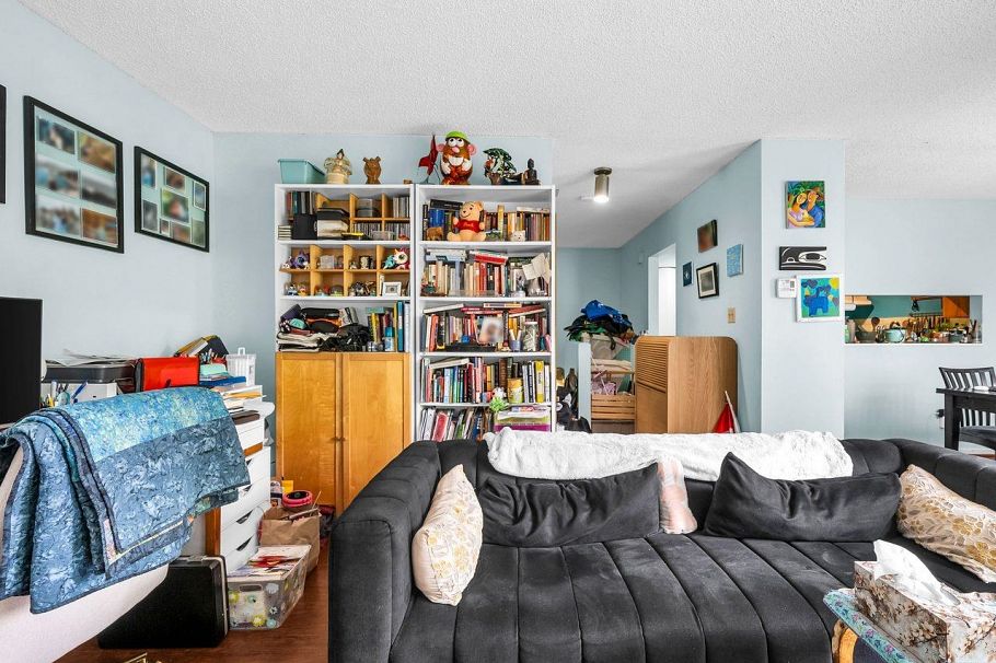 1330 W 7th Avenue Vancouver, BC - 19