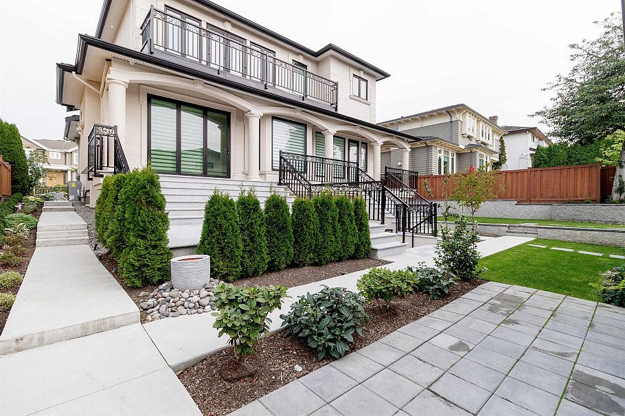 1196 W 48th Avenue Vancouver, BC - 36