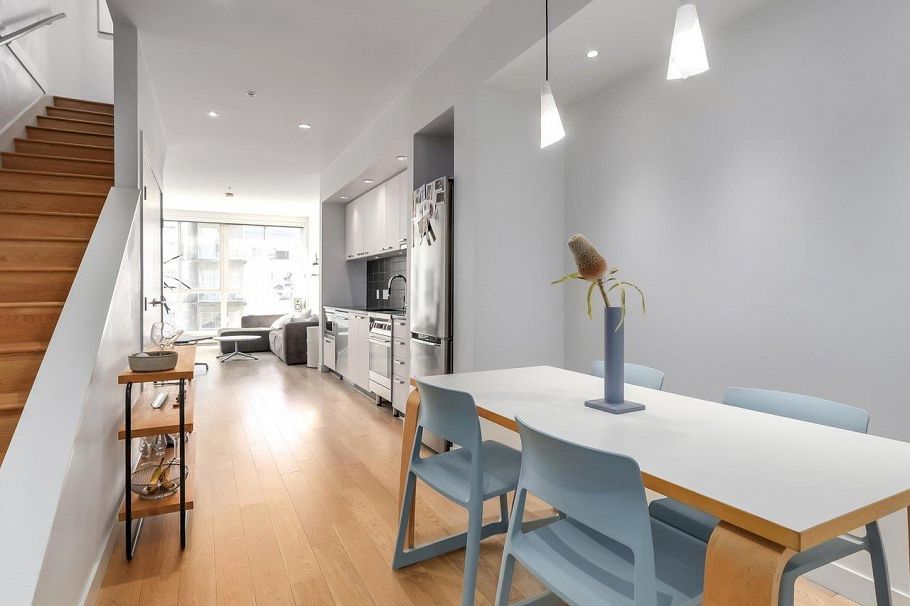 312 557 E Cordova Street Vancouver, BC - 1