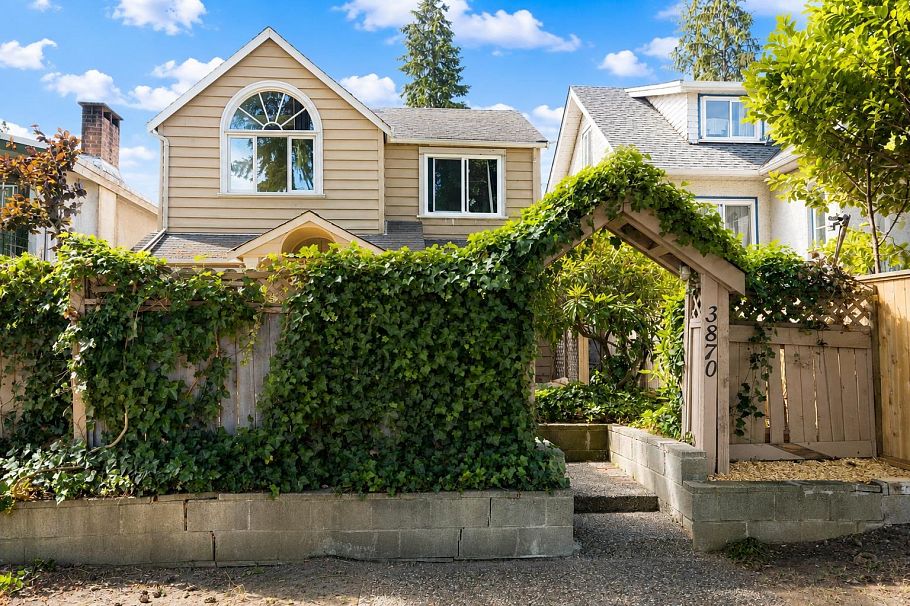 3870 W 17th Avenue Vancouver, BC - 2