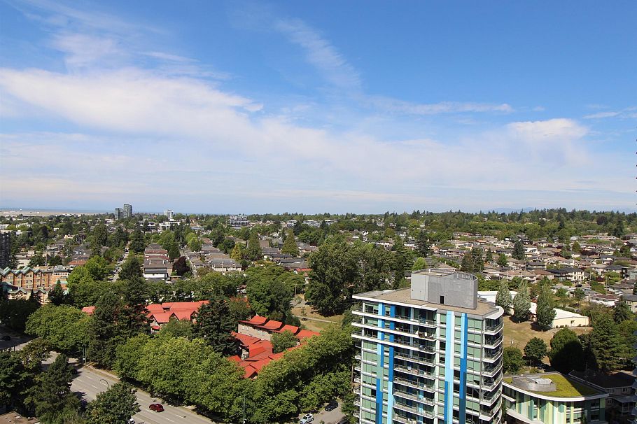 2205 489 Interurban Way Vancouver, BC - 1
