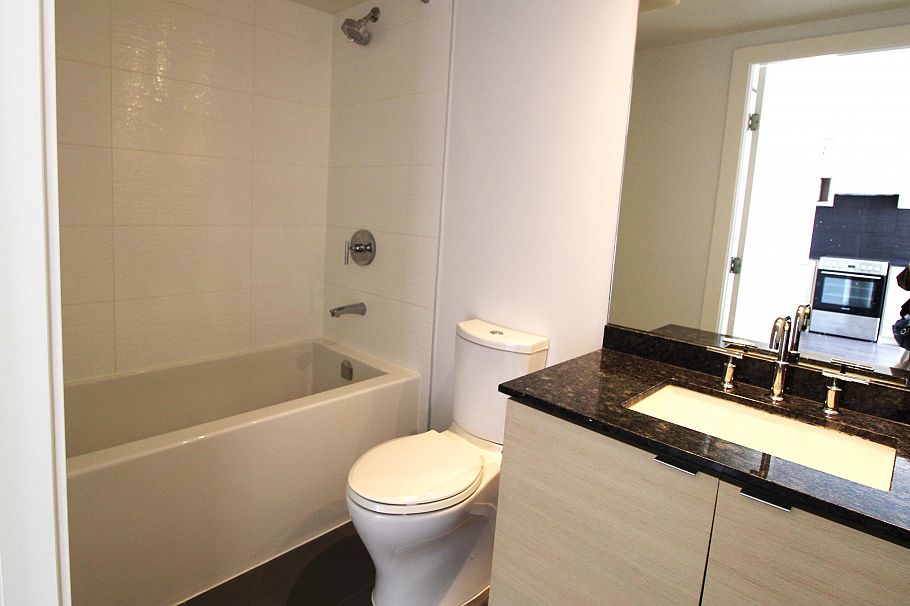 2205 489 Interurban Way Vancouver, BC - 6