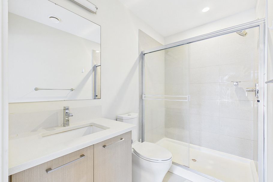 605 5981 Gray Avenue Vancouver, BC - 18