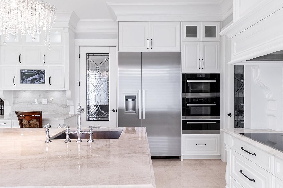 1196 W 48th Avenue Vancouver, BC - 15