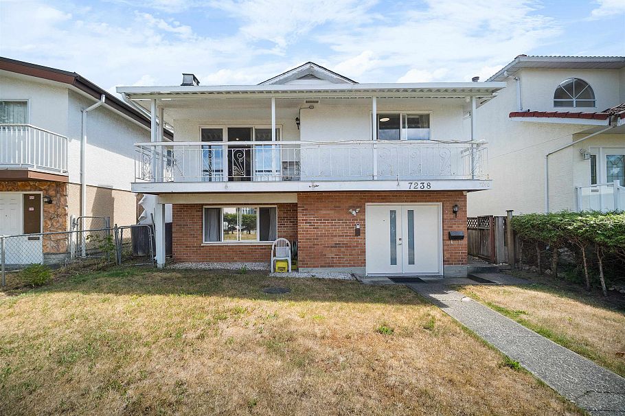 7238 Stirling Street Vancouver, BC - 1