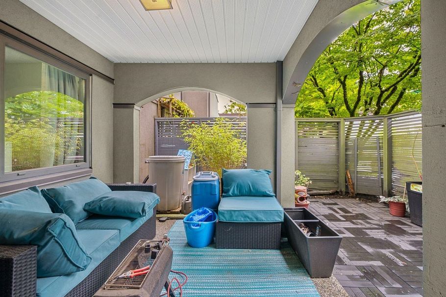 1330 W 7th Avenue Vancouver, BC - 2