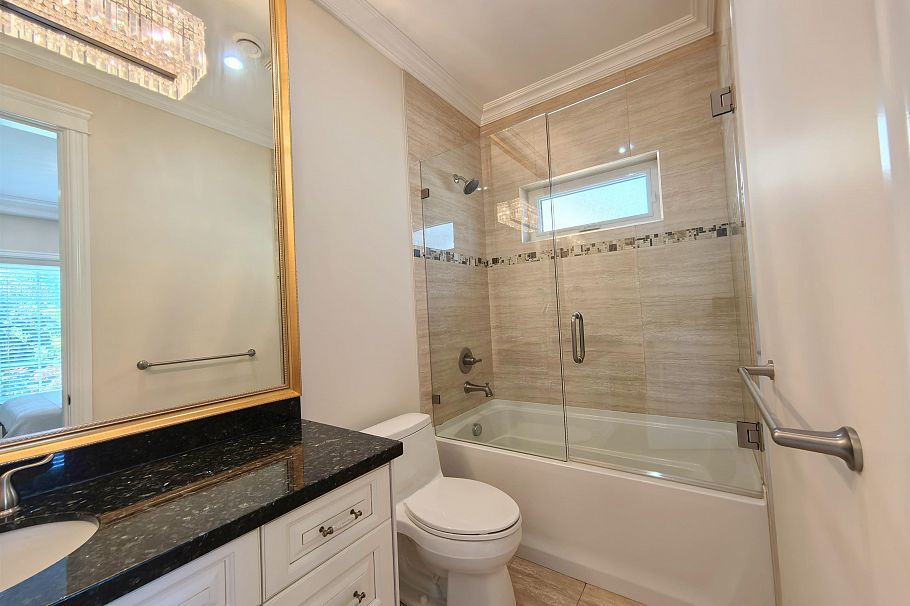 3575 W 23rd Avenue Vancouver, BC - 25