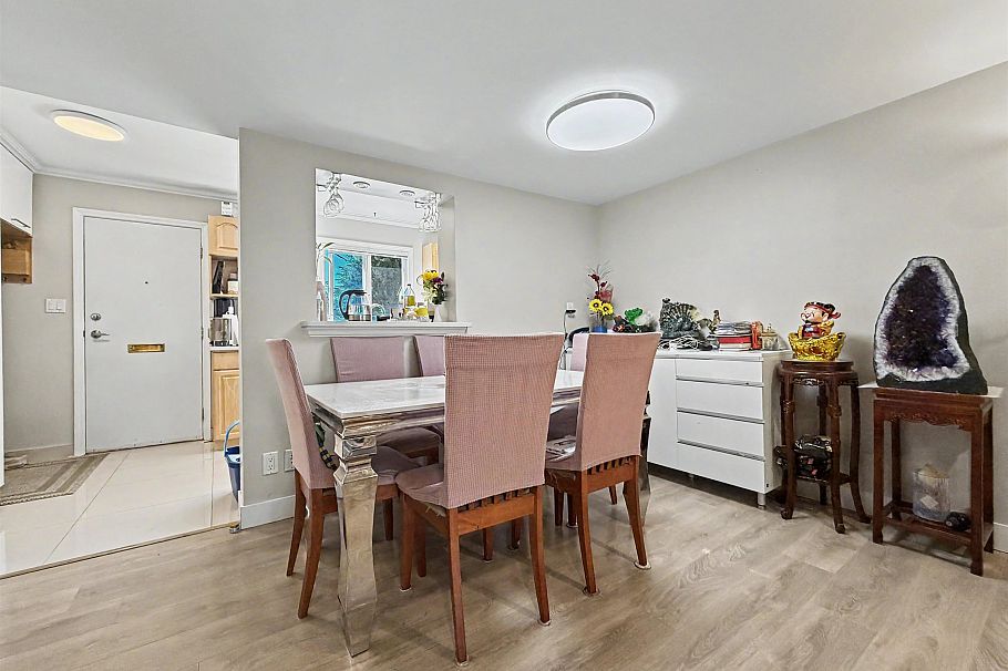 6878 Arlington Street Vancouver, BC - 5