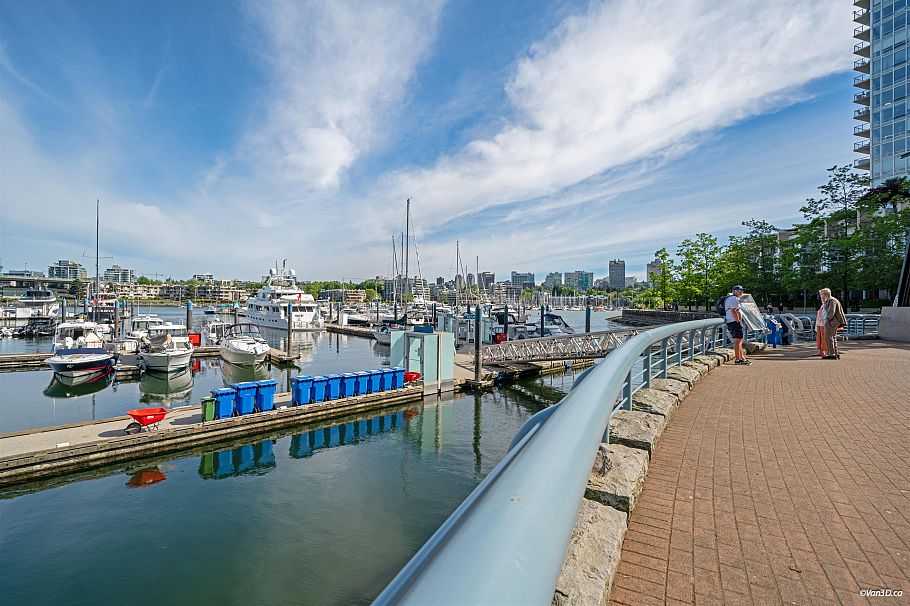 2206 1201 Marinaside Crescent Vancouver, BC - 37