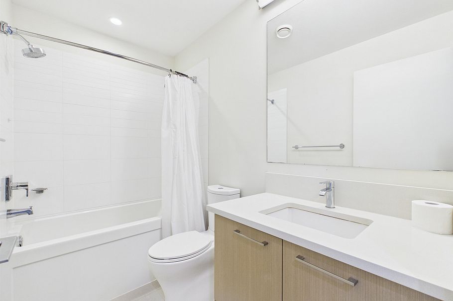 605 5981 Gray Avenue Vancouver, BC - 14
