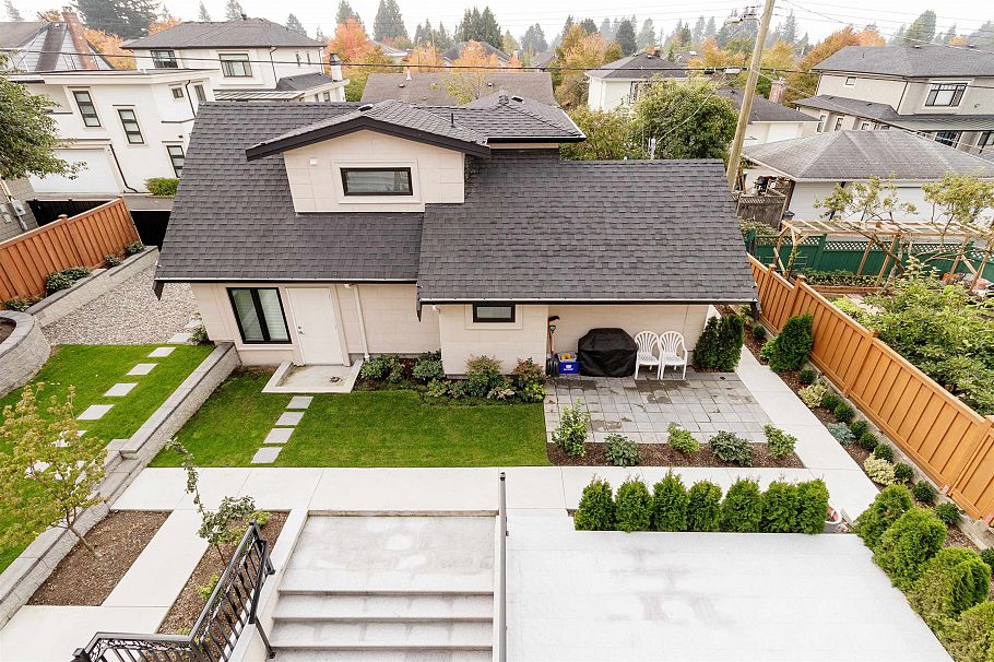 1196 W 48th Avenue Vancouver, BC - 21
