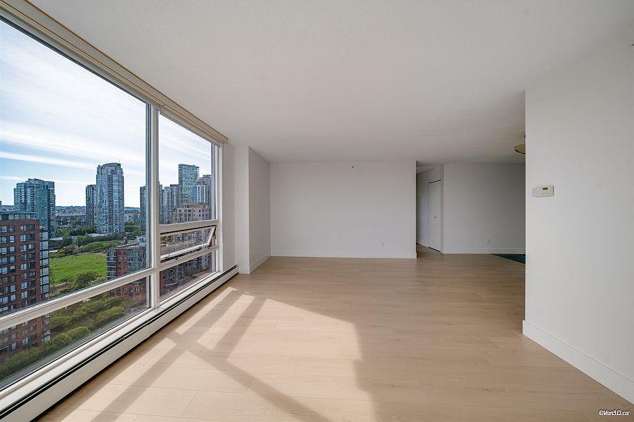 2206 1201 Marinaside Crescent Vancouver, BC - 23