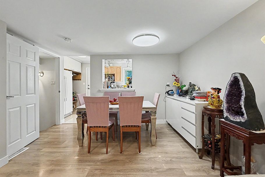 6878 Arlington Street Vancouver, BC - 6