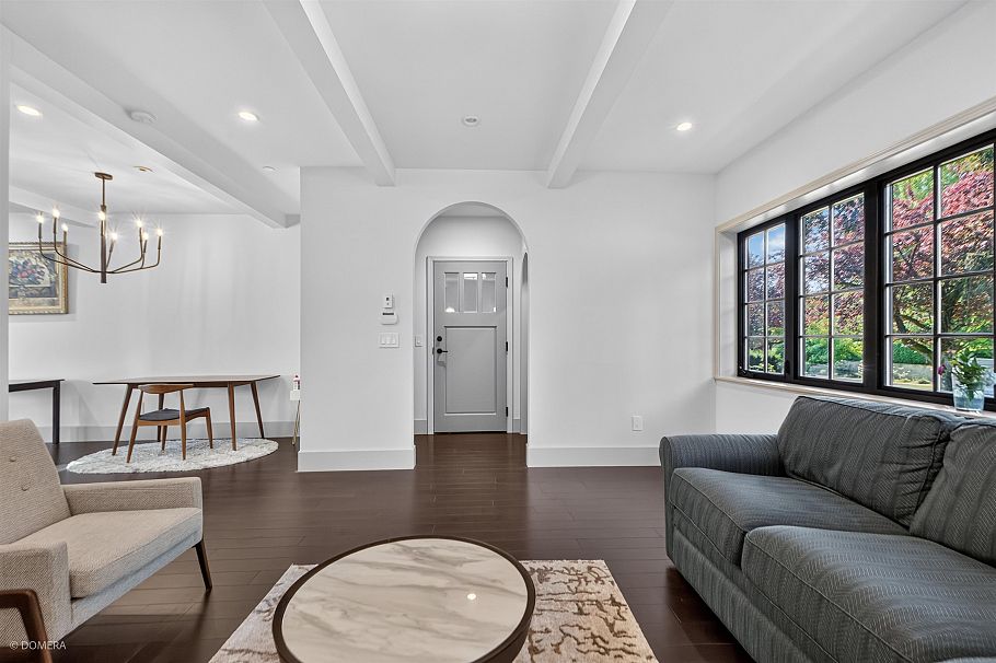 2 1157 W 33rd Avenue Vancouver, BC - 3