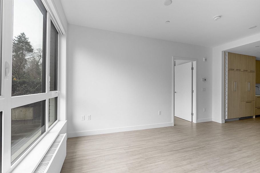 102 747 E 3rd Street North Vancouver, BC - 20