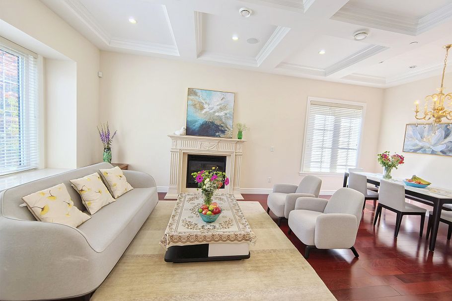 3575 W 23rd Avenue Vancouver, BC - 4