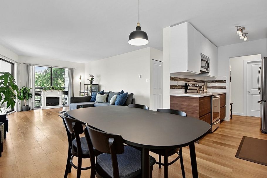 330 1844 W 7th Avenue Vancouver, BC - 7