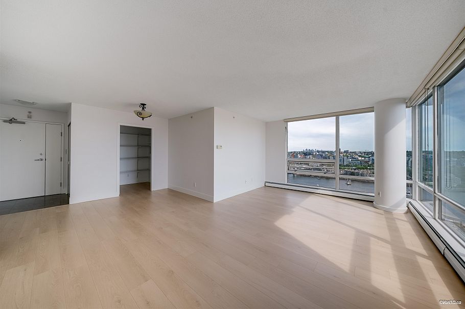 2206 1201 Marinaside Crescent Vancouver, BC - 21