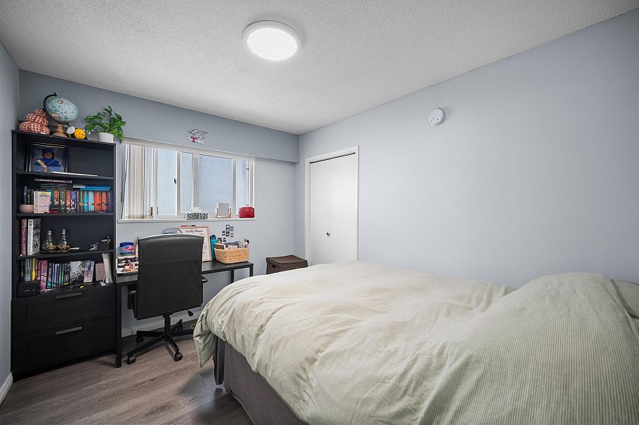 7238 Stirling Street Vancouver, BC - 9