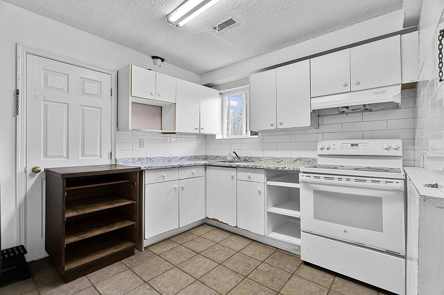 1020 E King Edward Avenue Vancouver, BC - 33