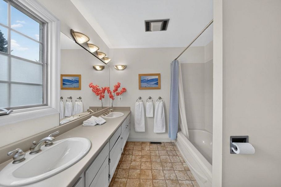 4290 Kevin Place Vancouver, BC - 17