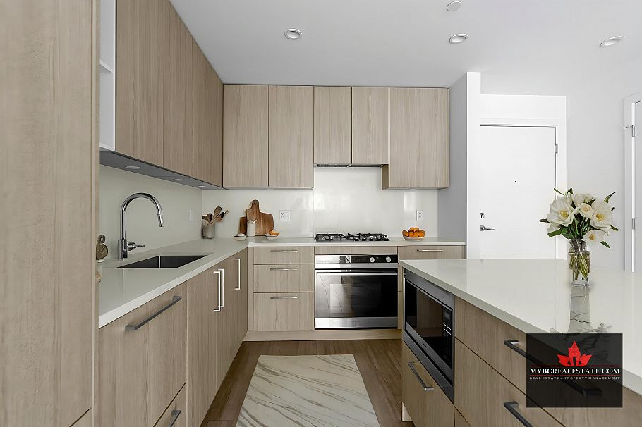 102 747 E 3rd Street North Vancouver, BC - 13