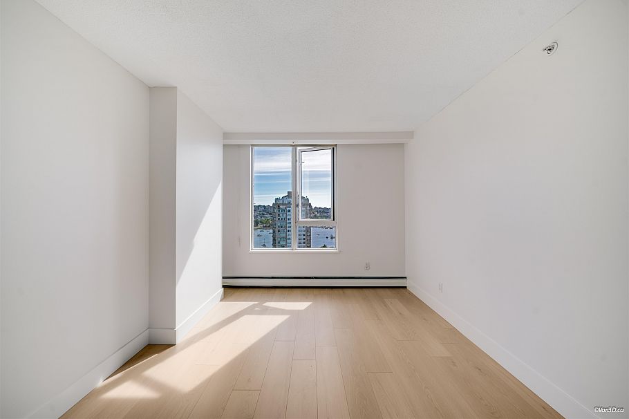 2206 1201 Marinaside Crescent Vancouver, BC - 29