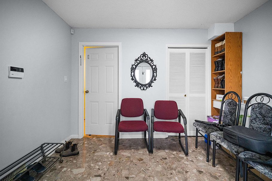 7238 Stirling Street Vancouver, BC - 18