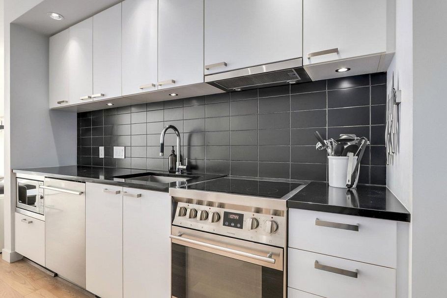 312 557 E Cordova Street Vancouver, BC - 3