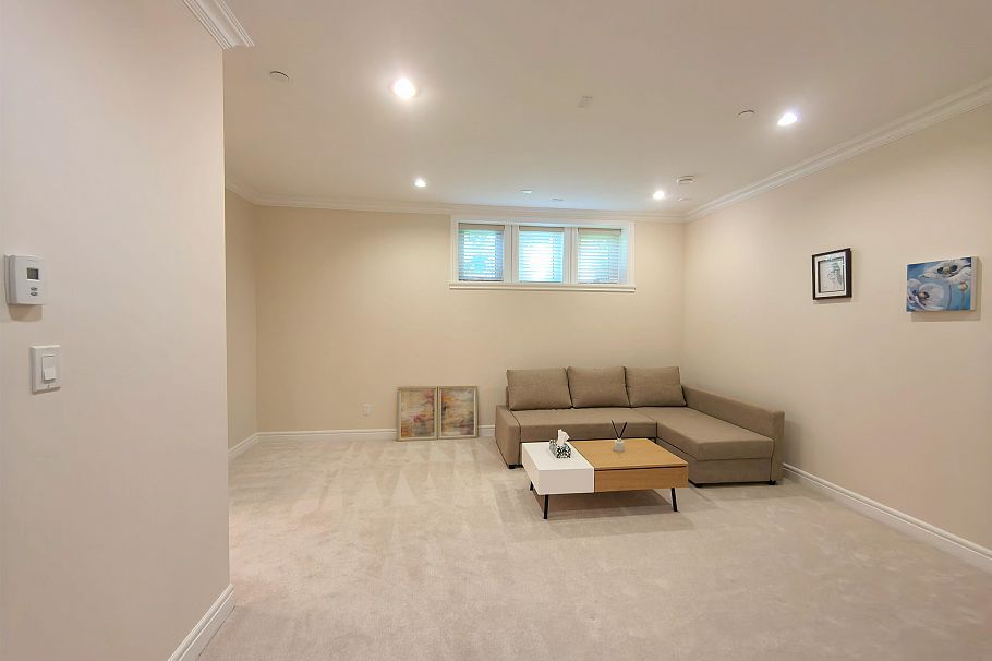 3575 W 23rd Avenue Vancouver, BC - 29
