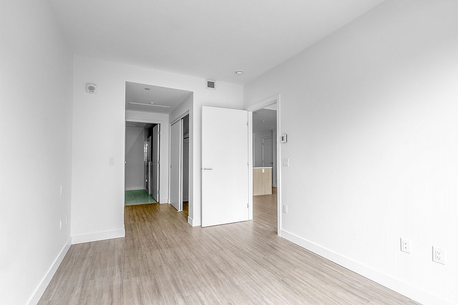 102 747 E 3rd Street North Vancouver, BC - 21
