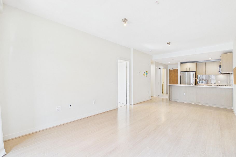 605 5981 Gray Avenue Vancouver, BC - 11