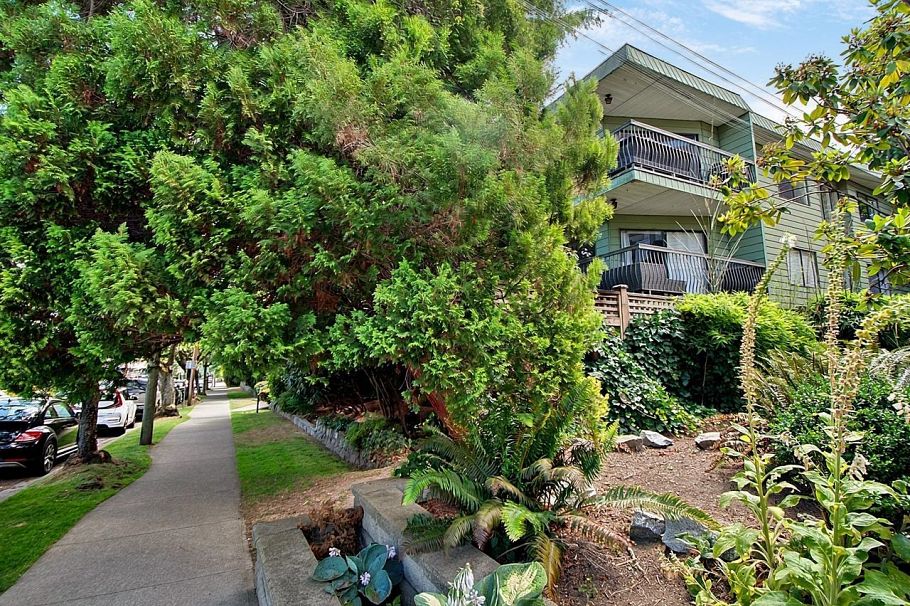 330 1844 W 7th Avenue Vancouver, BC - 23