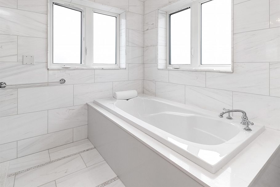 1196 W 48th Avenue Vancouver, BC - 24
