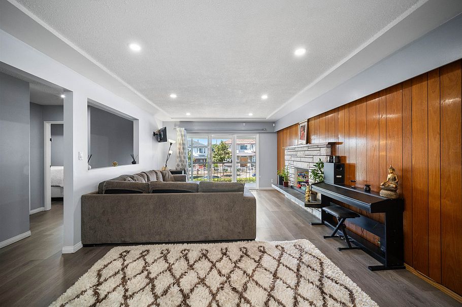 7238 Stirling Street Vancouver, BC - 5